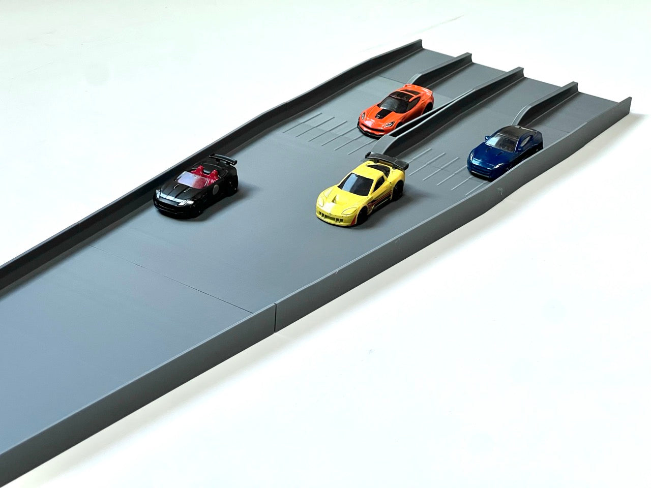 SR 1:55 4-Lane Merge to Open Track 100 - 33"/84cm